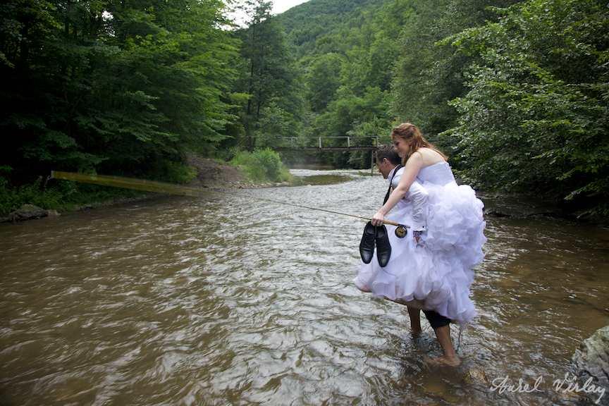 Inedit :) - 123620-mirele-tracand-apa-mireasa.jpg